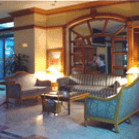 Citadel Inn Makati Makati City Extérieur photo