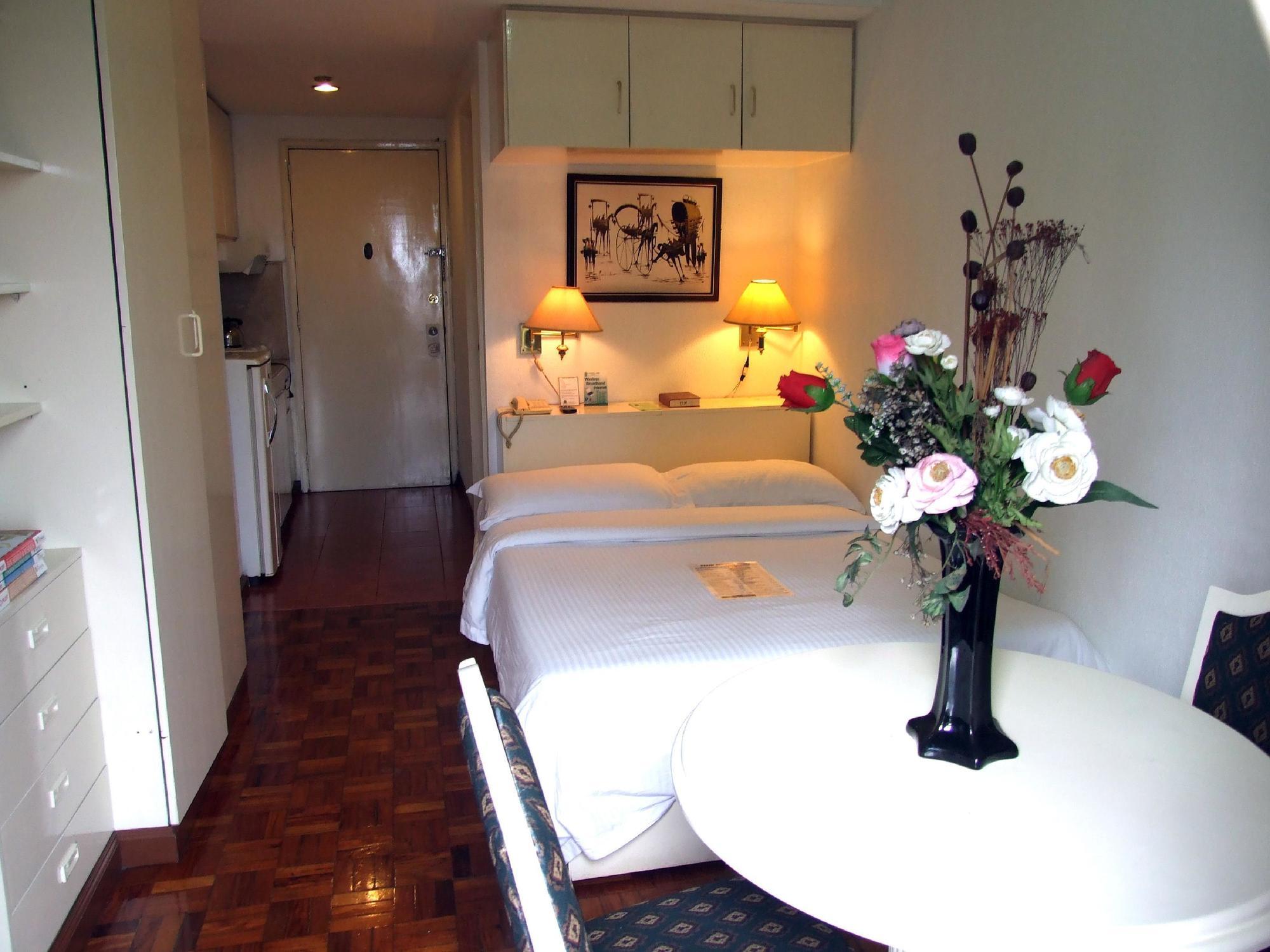 Citadel Inn Makati Makati City Extérieur photo