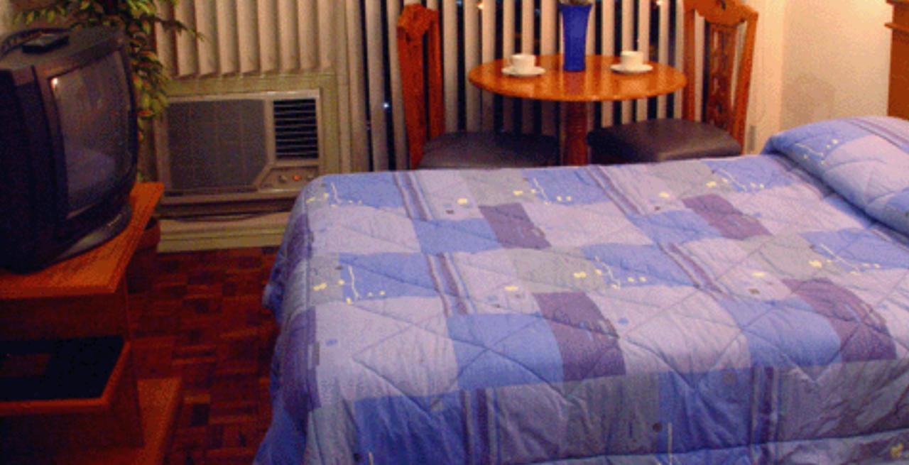 Citadel Inn Makati Makati City Extérieur photo